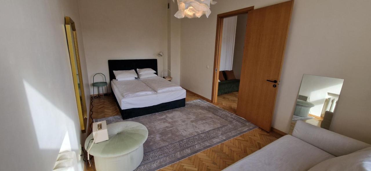 Tyzen39&38 Luxury Apartment VNO Esterno foto